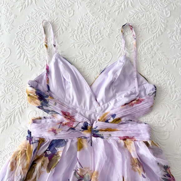 NWOT Lulus Exceptional Dream Lavender Floral Backless Cutout Maxi Dress Medium - Picture 5 of 7